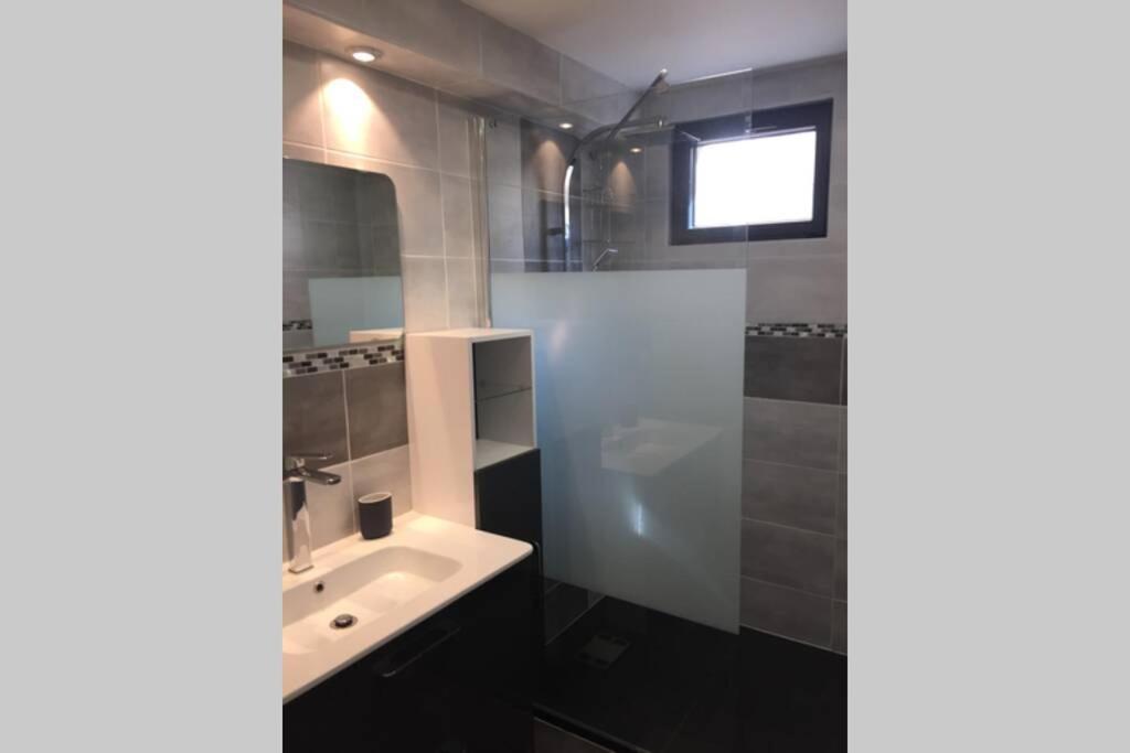 Ideal - Plage, Jardin & Jacuzzi, Proche Plage Et Thalasso - 1 A 6 Personnes Saint-Malo Ngoại thất bức ảnh